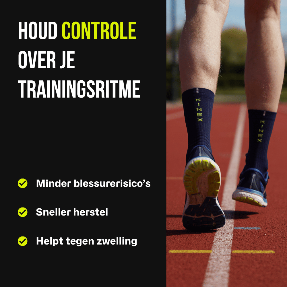 KINEX korte compressiesokken Navy Volt, infographic trainingsritme op de atletiekbaan #kleur_navy volt
